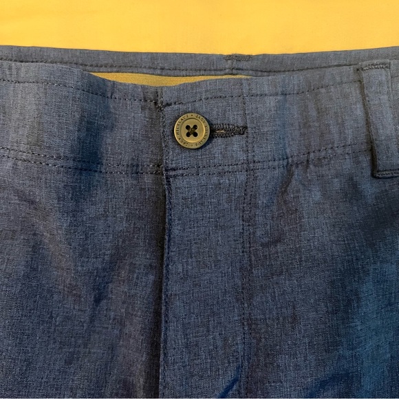 Nicklaus men’s blue golf shorts, size 34 - Picture 3 of 4